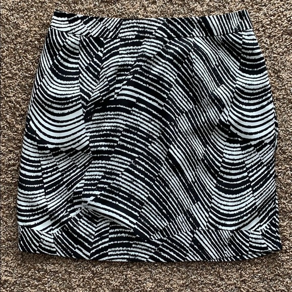 Banana Republic Factory Skirt - Picture 3 of 3